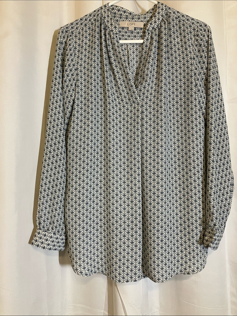 LOFT Navy and White Geometric V-Neck Long Sleeve Blouse